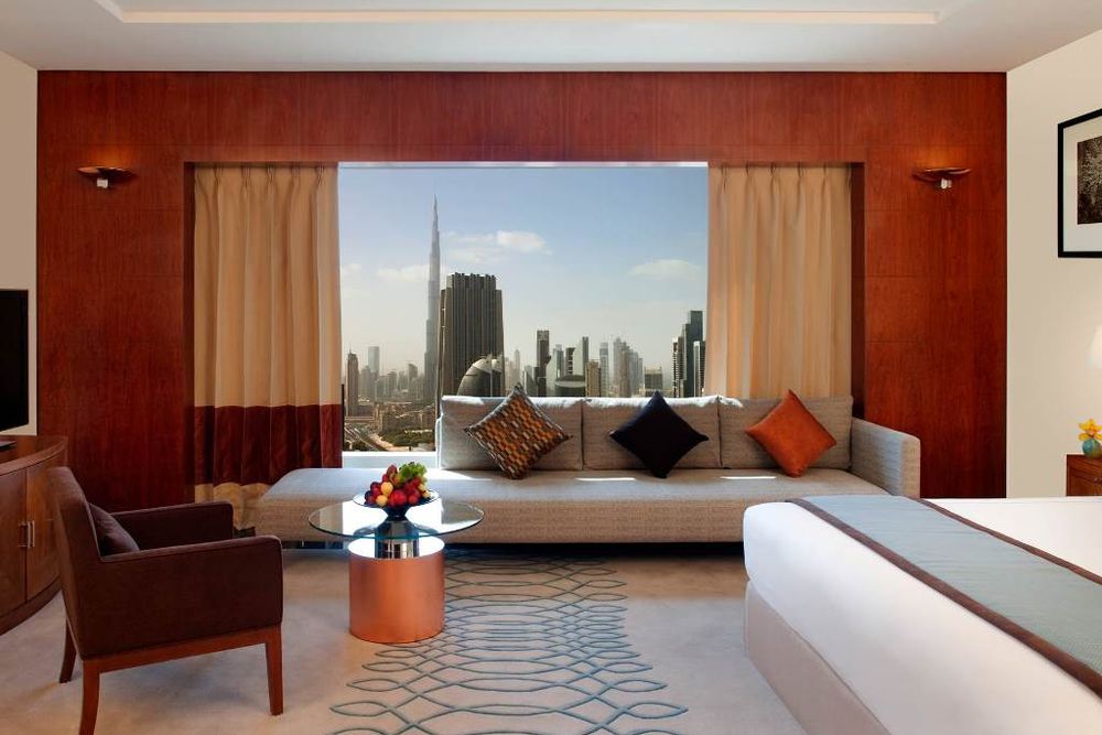 Jumeirah Emirates Towers itravel